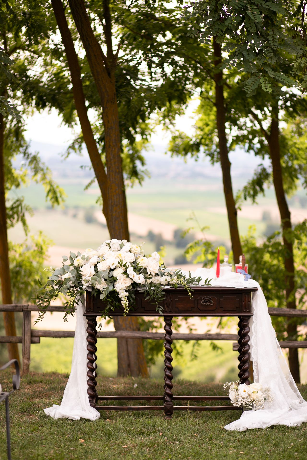 Destination wedding Tuscany